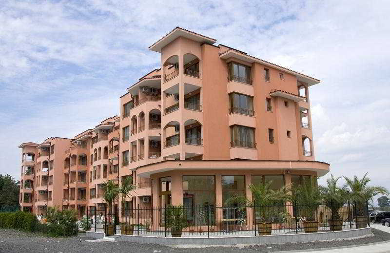 Sunflower Aparthotel Sunny Beach Ngoại thất bức ảnh